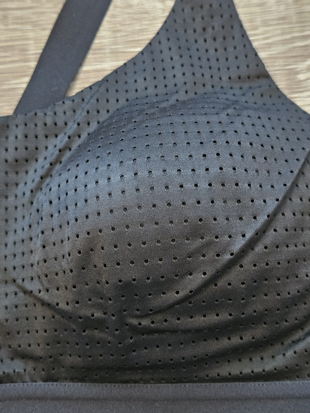 Victoria's Secret Black Perforated Wireless Sports Bra Size 34C - Picture 3 of 6